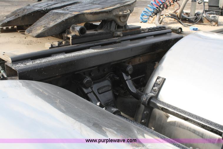 image for item A6579 2001 Sterling A9500 semi truck