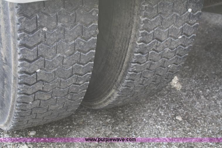 image for item A6579 2001 Sterling A9500 semi truck