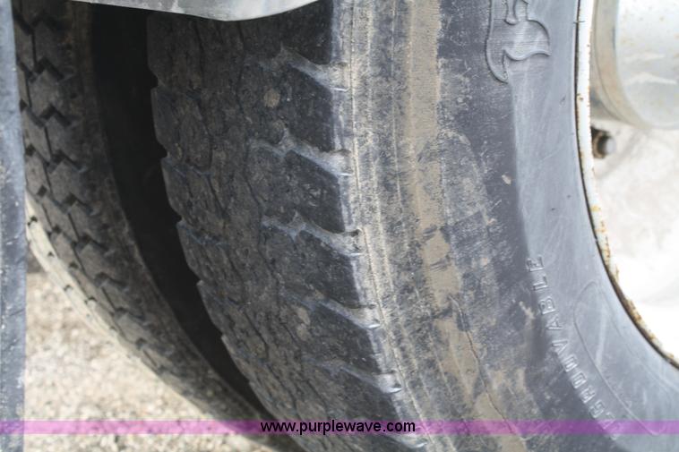 image for item A6579 2001 Sterling A9500 semi truck