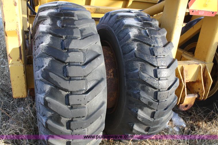 image for item A6589 1997 Icon CEM15 hydraulic pull scraper