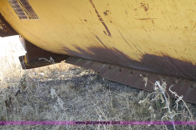 image for item A6589 1997 Icon CEM15 hydraulic pull scraper