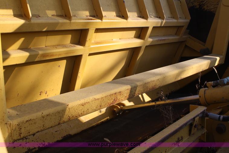 image for item A6589 1997 Icon CEM15 hydraulic pull scraper