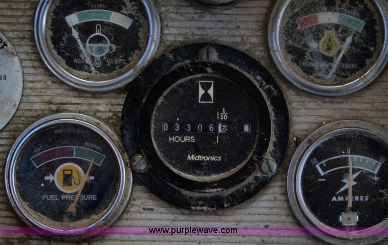 image for item A6590 1971 Caterpillar 14E motor grader