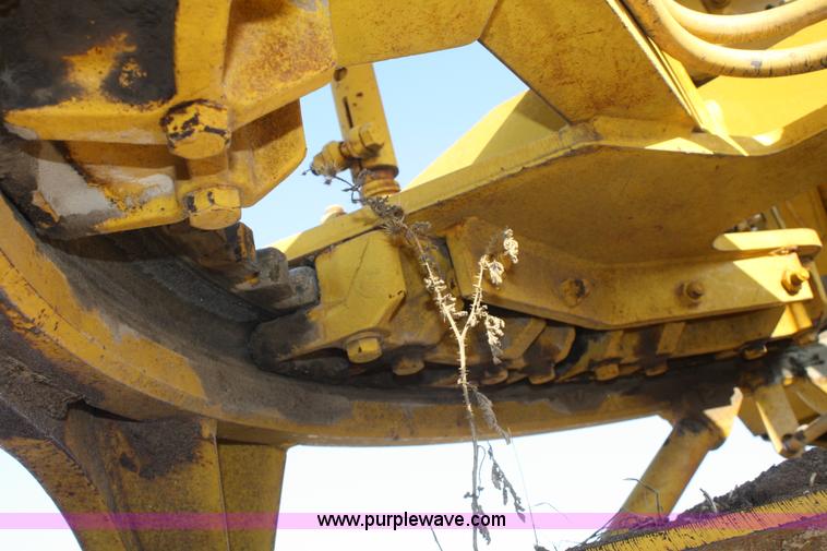 image for item A6590 1971 Caterpillar 14E motor grader