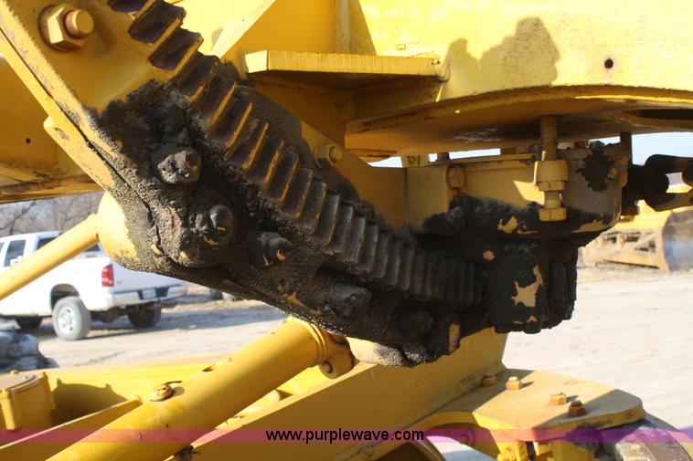 image for item A6590 1971 Caterpillar 14E motor grader