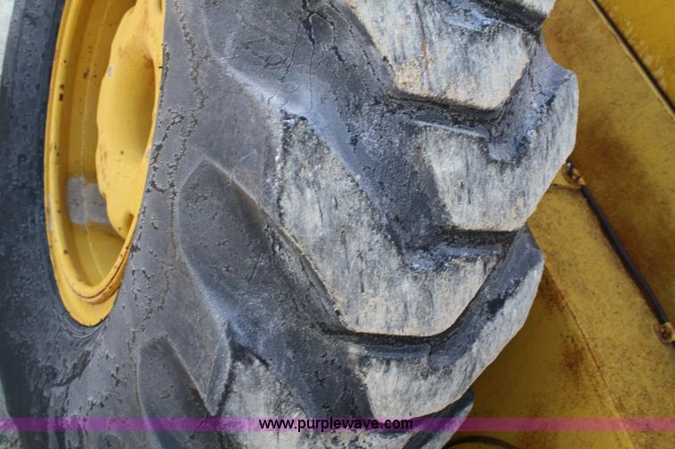 image for item A6590 1971 Caterpillar 14E motor grader