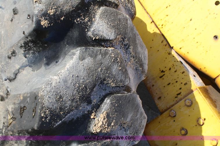 image for item A6590 1971 Caterpillar 14E motor grader