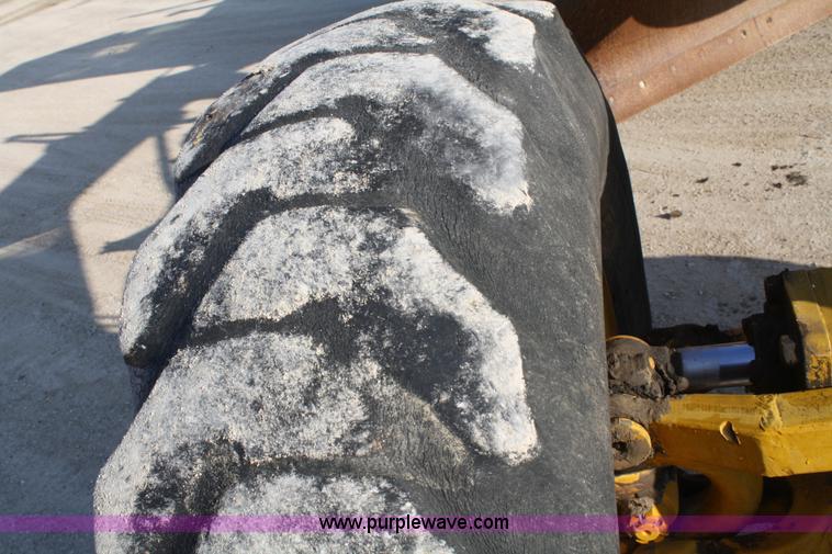 image for item A6590 1971 Caterpillar 14E motor grader