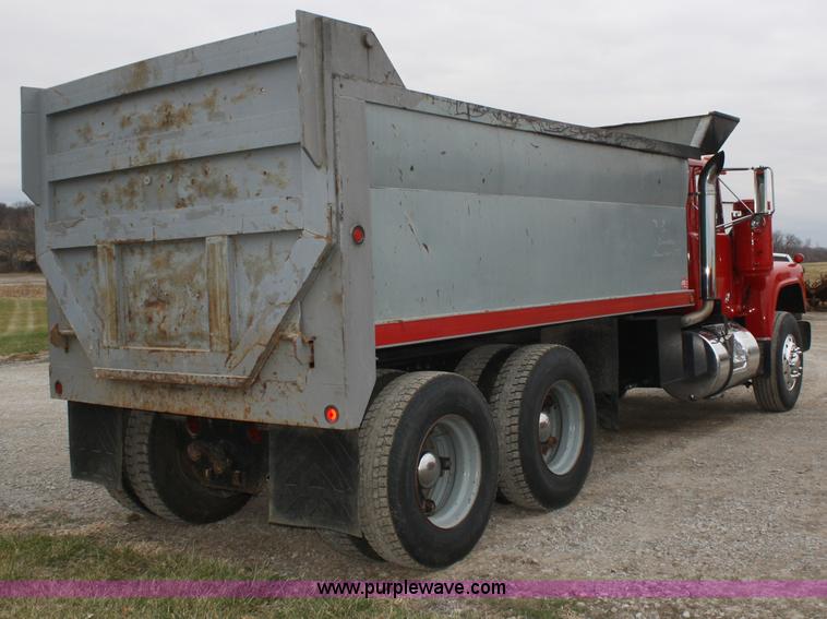 image for item A6591 1978 Mack dump truck