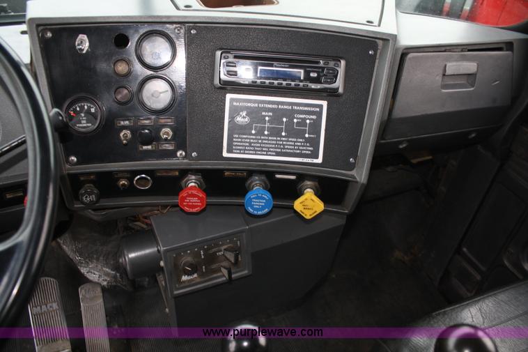 image for item A6591 1978 Mack dump truck