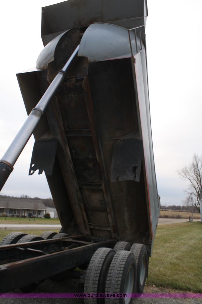 image for item A6591 1978 Mack dump truck
