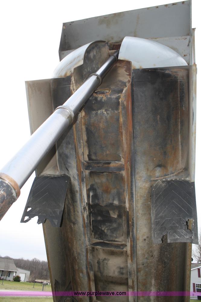 image for item A6591 1978 Mack dump truck