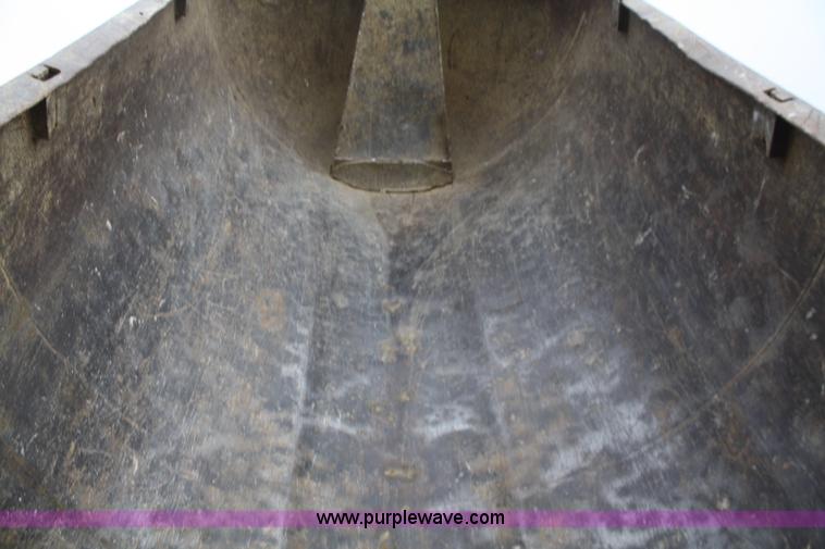 image for item A6591 1978 Mack dump truck