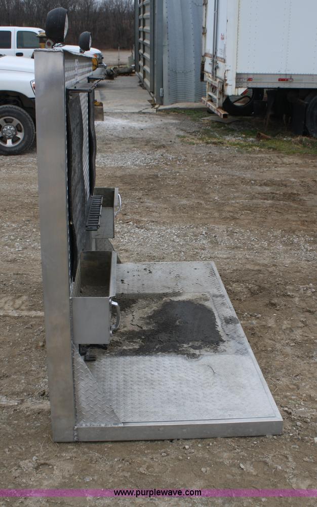 image for item A6597 Wood aluminum headache rack