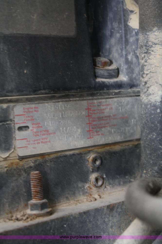 image for item A6599 1995 Ford L9000 flatbed truck