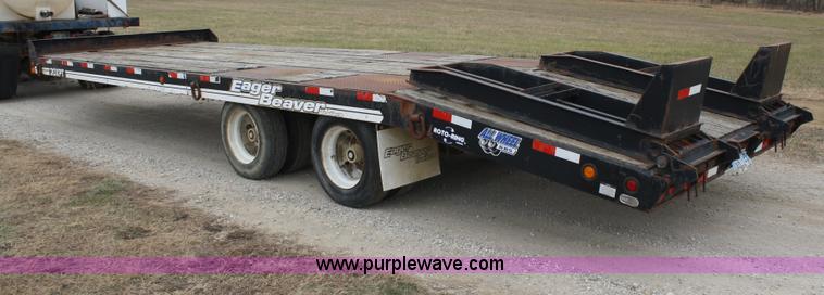 image for item A6600 2003 Eager Beaver 20XPT tandem axle trailer