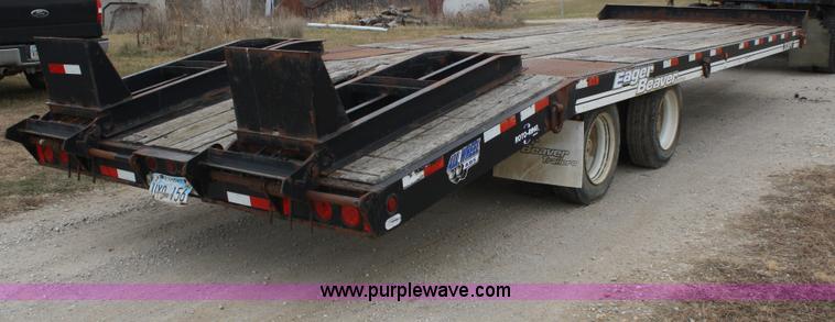 image for item A6600 2003 Eager Beaver 20XPT tandem axle trailer