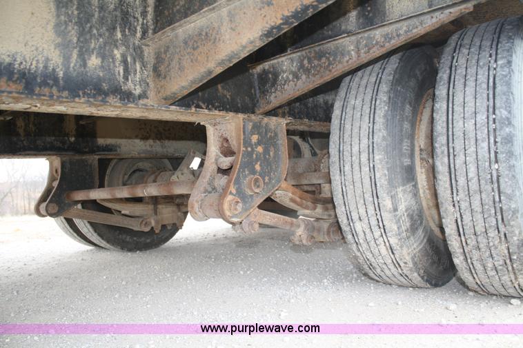 image for item A6600 2003 Eager Beaver 20XPT tandem axle trailer