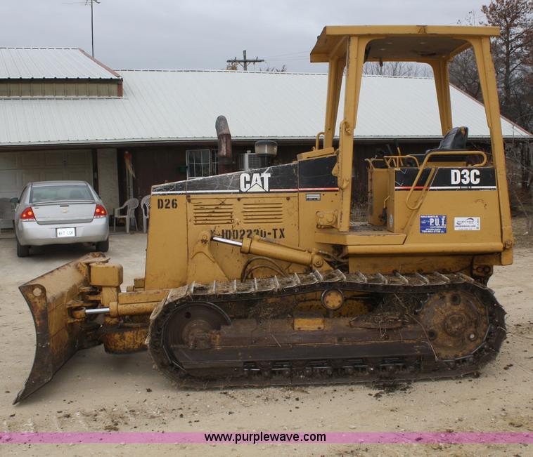 image for item A6602 1995 Caterpillar D3C Series III dozer
