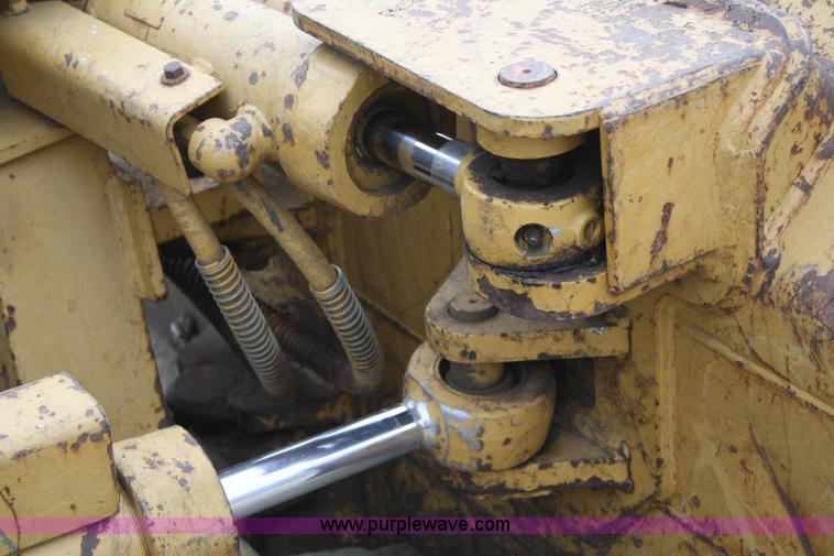 image for item A6602 1995 Caterpillar D3C Series III dozer