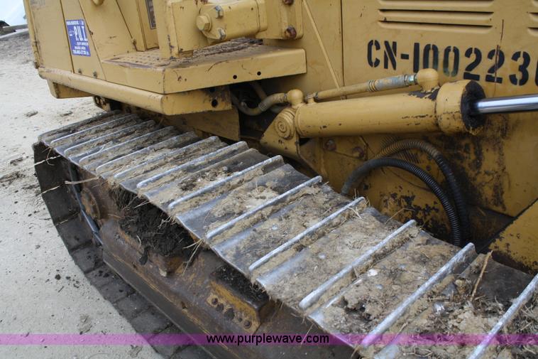 image for item A6602 1995 Caterpillar D3C Series III dozer