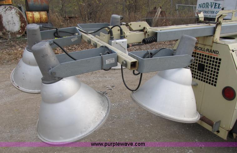 image for item B2554 1998 Ingersoll Rand Lightsource portable light tower