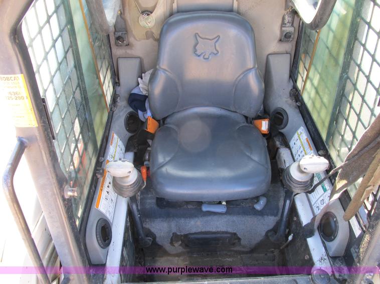 image for item B2555 2005 Bobcat T190 Turbo track skid steer