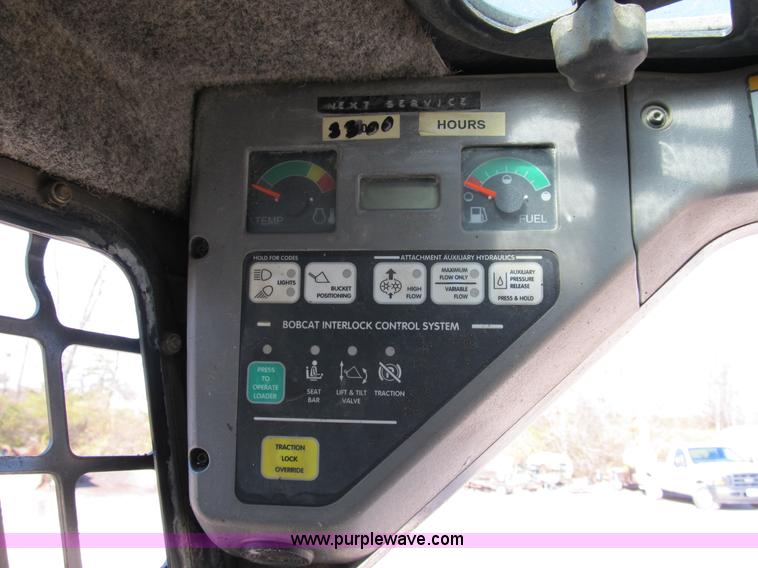 image for item B2555 2005 Bobcat T190 Turbo track skid steer