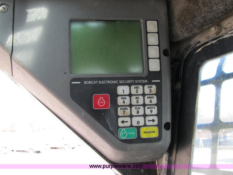 image for item B2555 2005 Bobcat T190 Turbo track skid steer