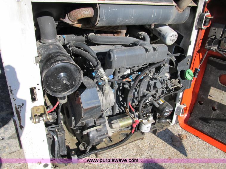 image for item B2555 2005 Bobcat T190 Turbo track skid steer