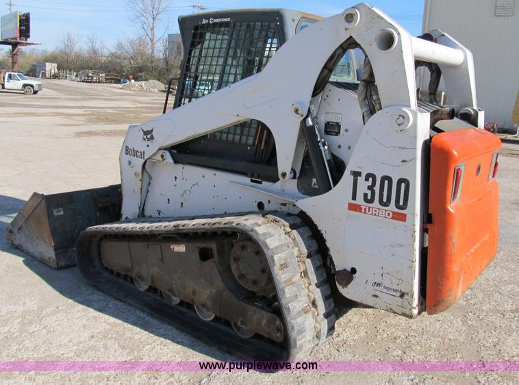 image for item B2556 2004 Bobcat T300 Turbo track skid steer