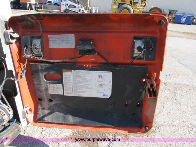 image for item B2556 2004 Bobcat T300 Turbo track skid steer