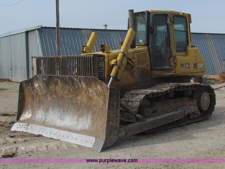 image for item B7035 1998 John Deere 850C dozer