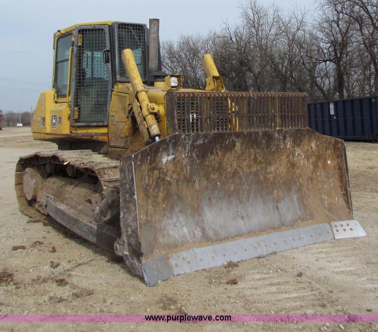 image for item B7035 1998 John Deere 850C dozer