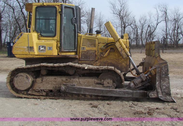 image for item B7035 1998 John Deere 850C dozer