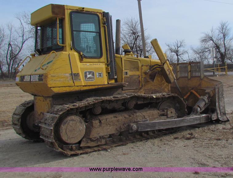 image for item B7035 1998 John Deere 850C dozer