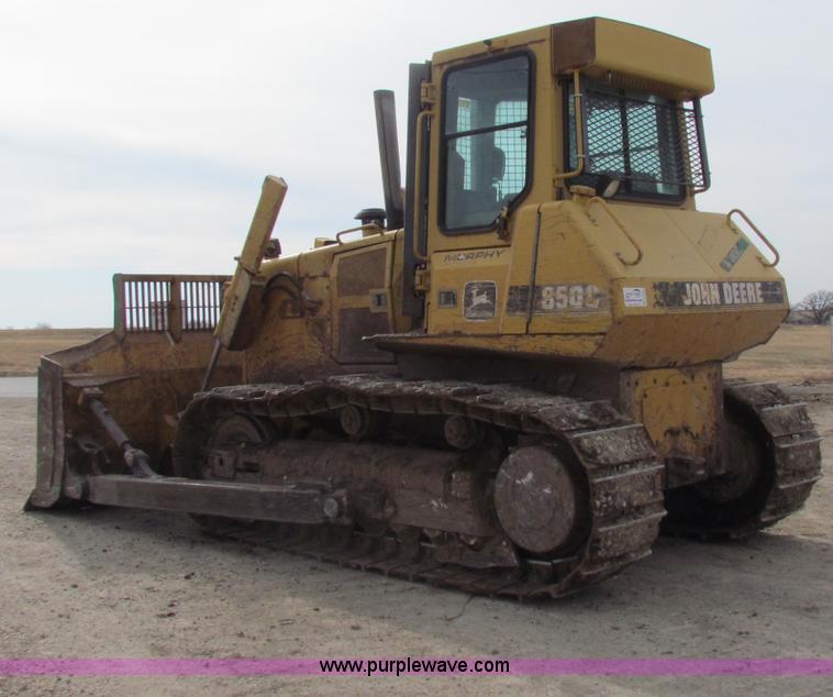 image for item B7035 1998 John Deere 850C dozer