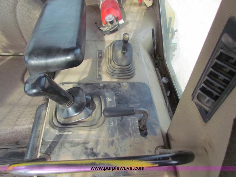 image for item B7035 1998 John Deere 850C dozer