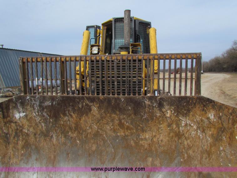 image for item B7035 1998 John Deere 850C dozer