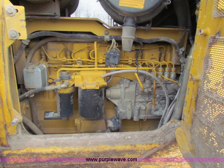 image for item B7035 1998 John Deere 850C dozer