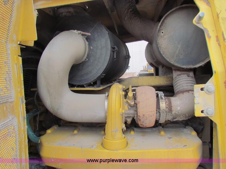 image for item B7035 1998 John Deere 850C dozer
