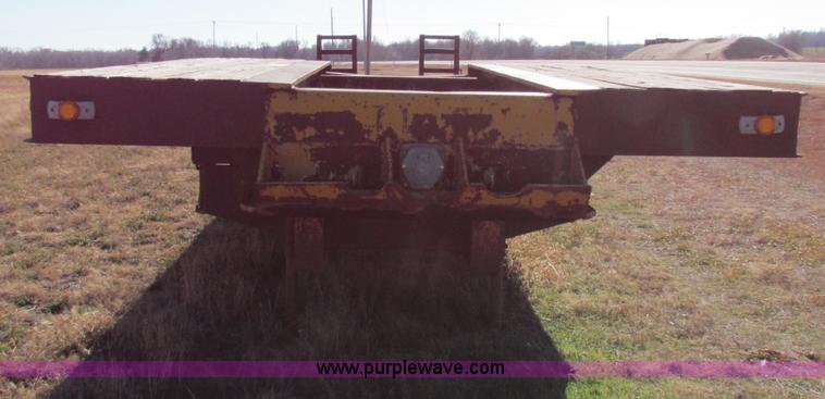 image for item B7036 1976 Aztec 30 ton equipment trailer