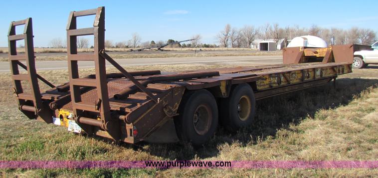 image for item B7036 1976 Aztec 30 ton equipment trailer