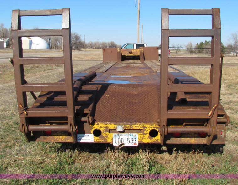 image for item B7036 1976 Aztec 30 ton equipment trailer