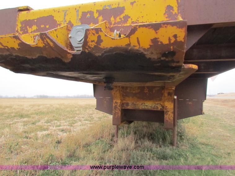 image for item B7036 1976 Aztec 30 ton equipment trailer