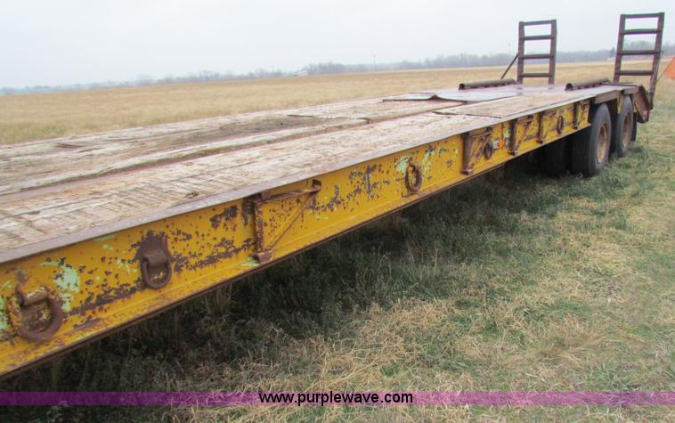image for item B7036 1976 Aztec 30 ton equipment trailer