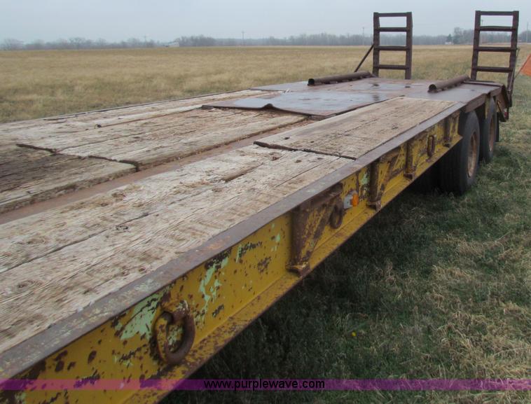 image for item B7036 1976 Aztec 30 ton equipment trailer