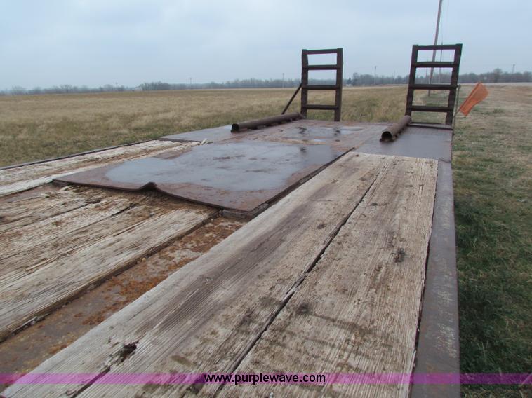 image for item B7036 1976 Aztec 30 ton equipment trailer