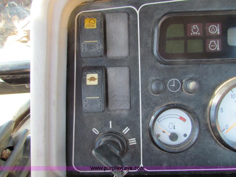 image for item B7043 1999 JCB 214 Series III backhoe