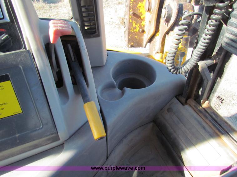 image for item B7043 1999 JCB 214 Series III backhoe